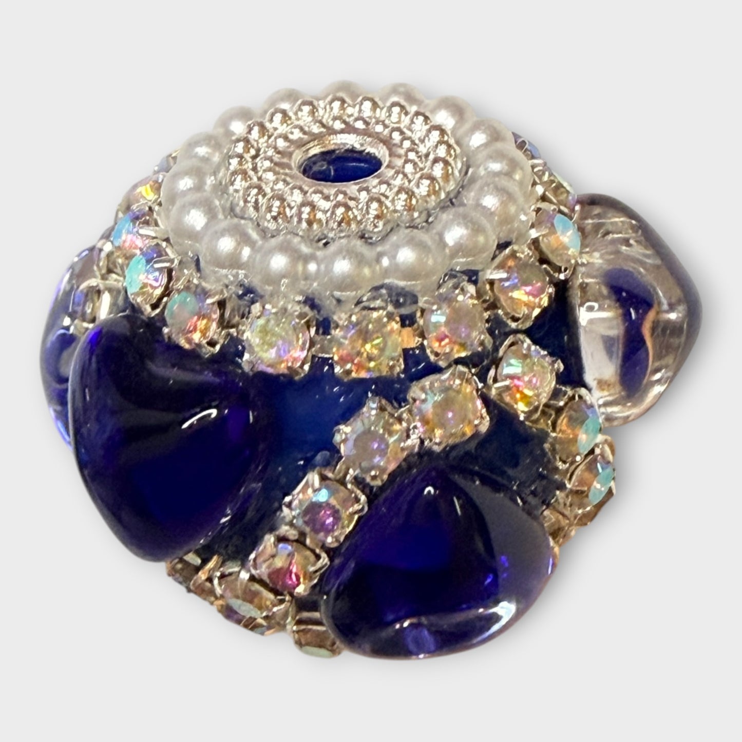 Fancy Round Beads - Heart (B)