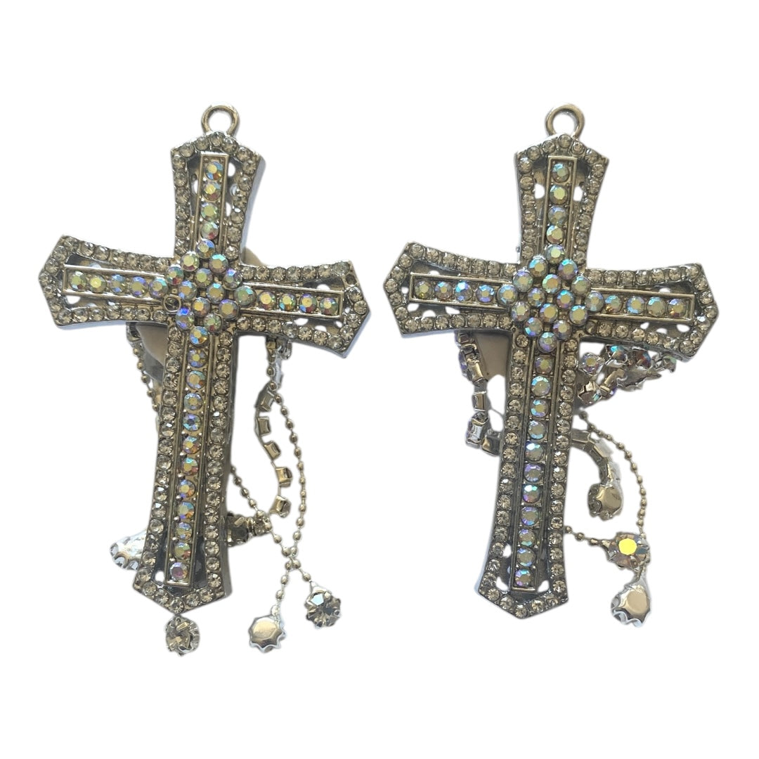 Cross Bead